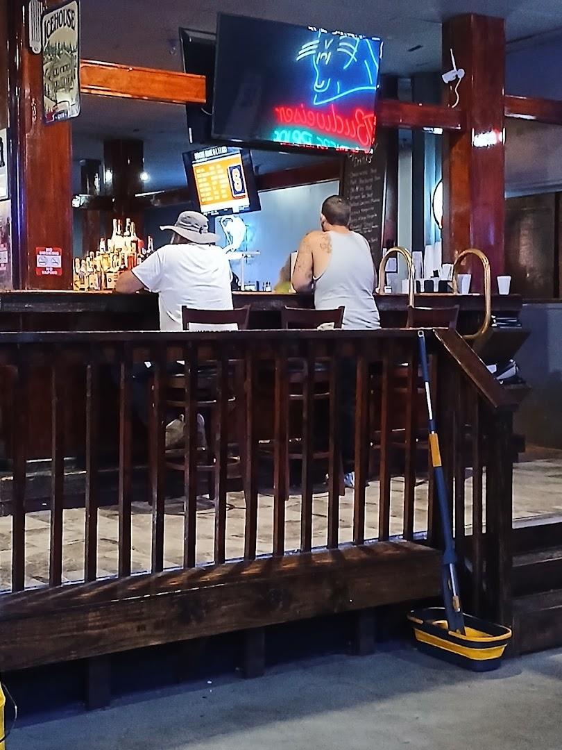 Wingz Sports Pub